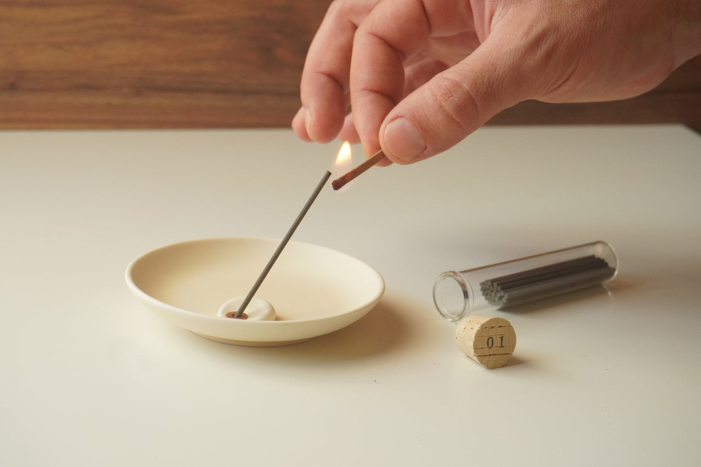 Incense Holder (traditional crafts - Kutani porcelain) KINARI HEMP