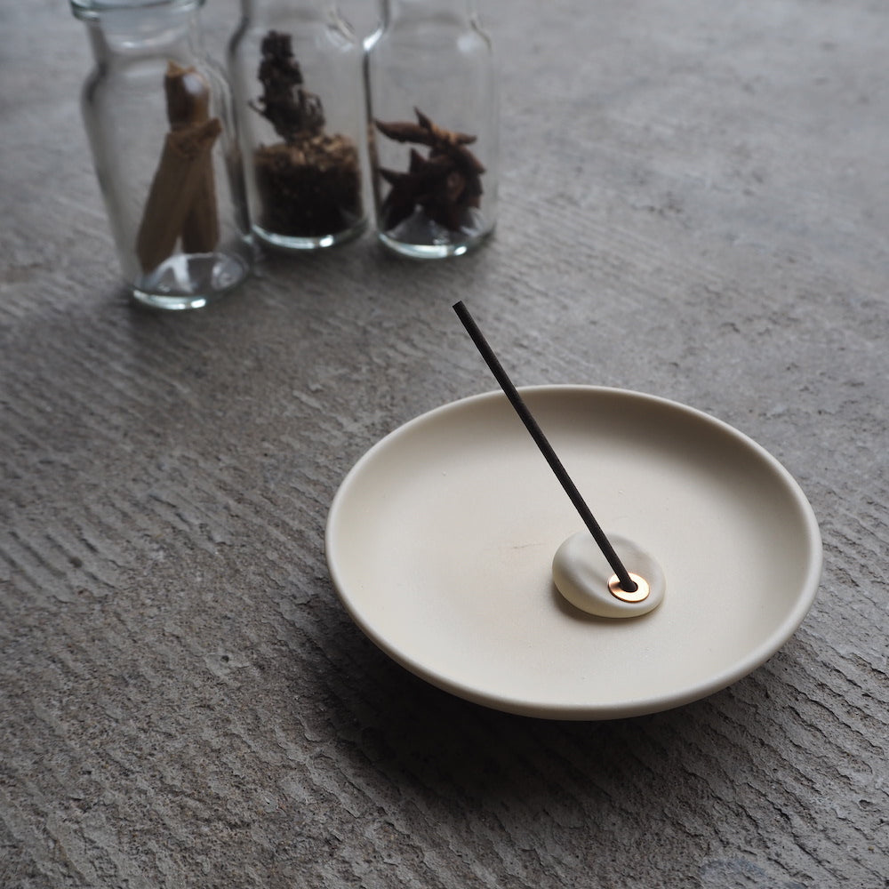 Incense Holder (traditional crafts - Kutani porcelain) KINARI HEMP
